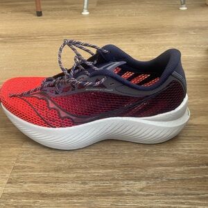 Saucony endorphin pro 3 size 10 women’s